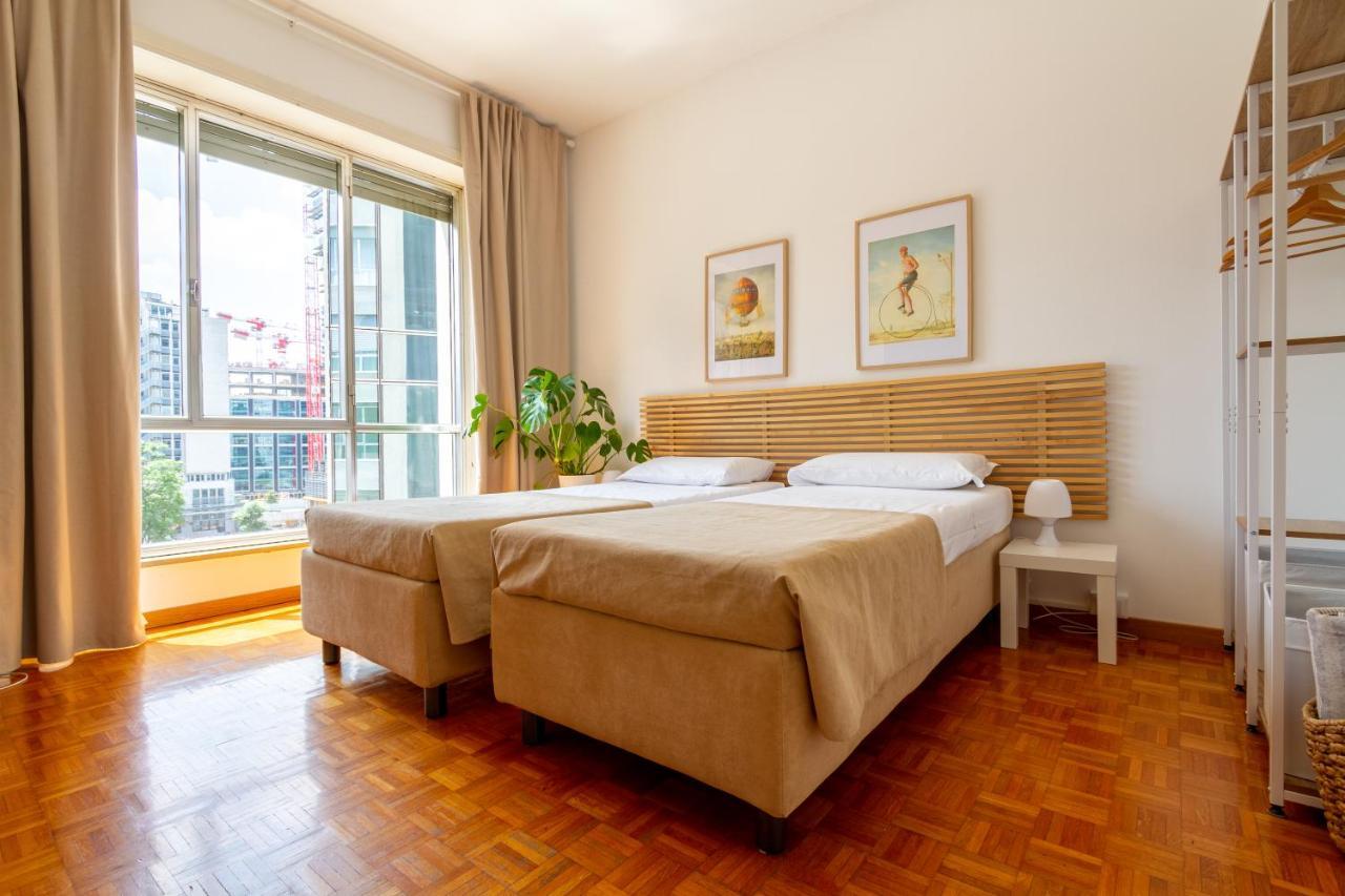 Palazzo Lombardia - Station - Bighome * Milano